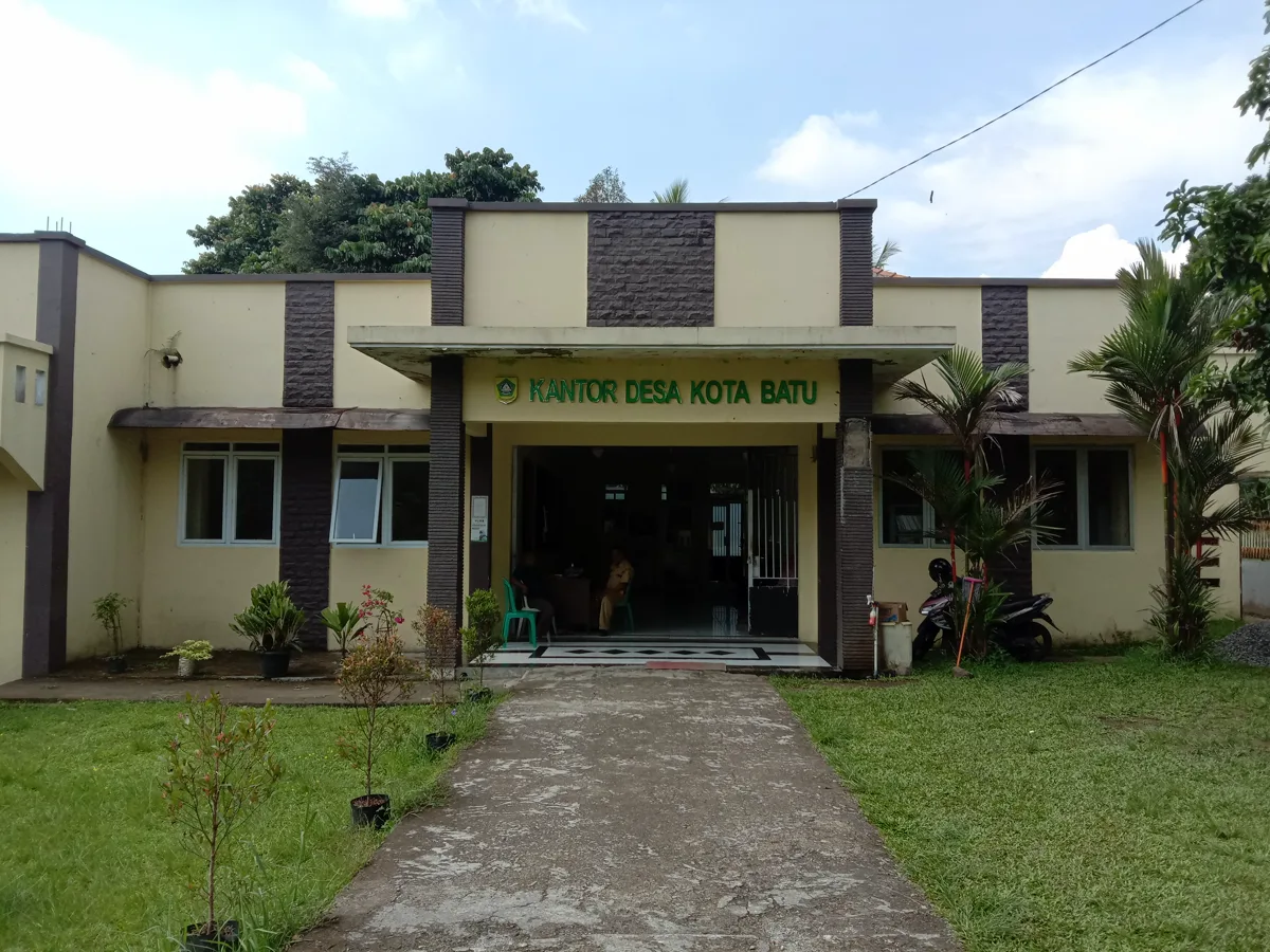 Kantor desa sebagai ilustrasi contoh website desa profesional